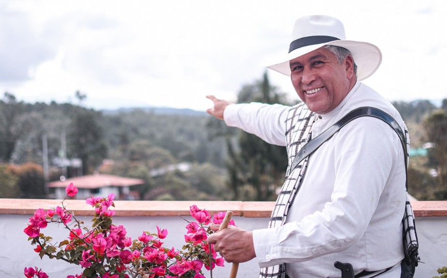 Airbnb Experiences in Medellin Casa de las Flores
