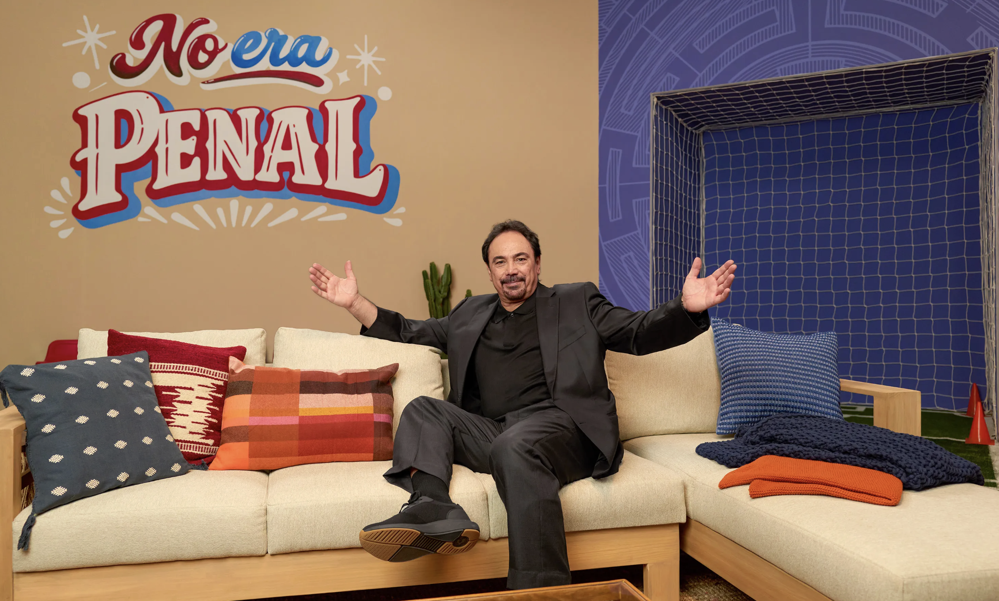 Want to Spend the Night in Mexico City's Stadium Azteca? Airbnb and Hugo Sánchez Are Hosting