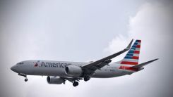 American Airlines Offers $4.2 Billion in Pay Increase for Flight Attendants to Avoid Strike