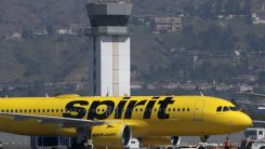 Spirit Airlines Offers Early Departure Packages to Salaried Employees: Here's Why