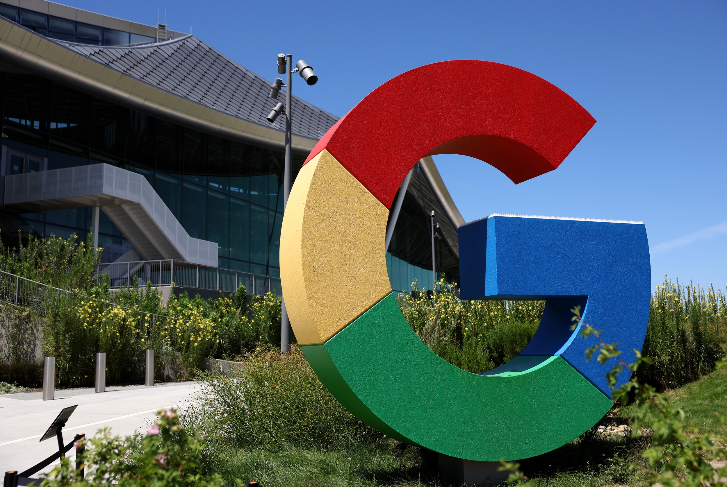 Google AI Mode Travel Booking: How Booking Flights and Hotels Is About