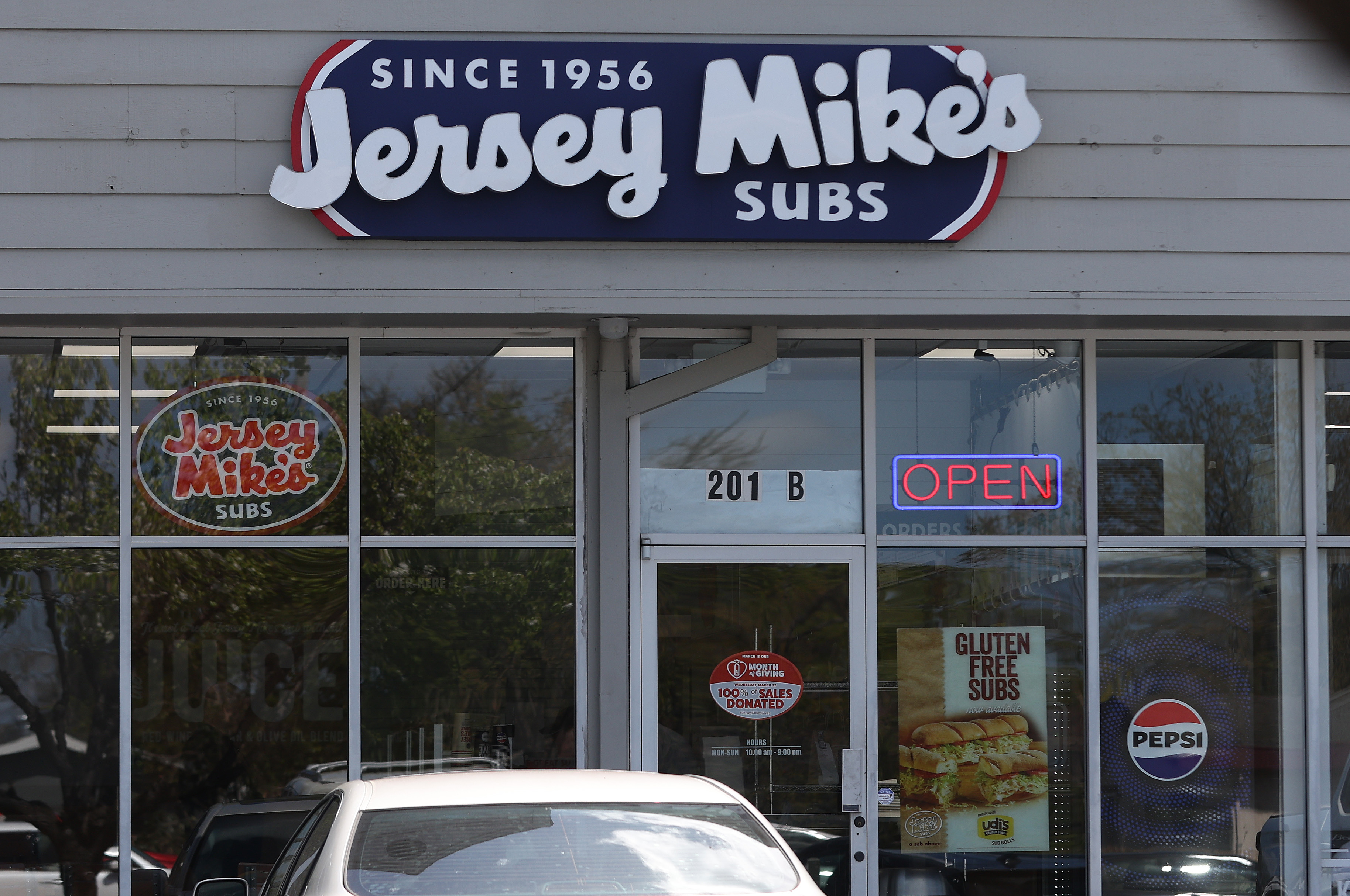 Jersey Mike’s Beats Chick-fil-A as America’s Most Satisfying Fast Food Chain